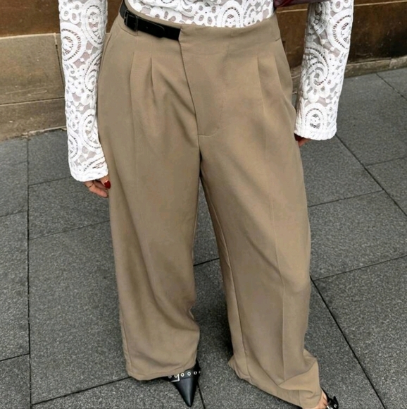 Women's Solid Color Pleated Wide Leg Loose Casual Pants - Picture 4 of 5